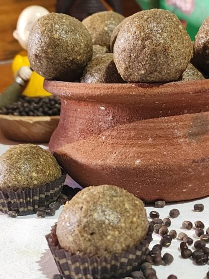 Black Urud Dal Laddu