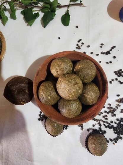 Black Urud Dal Laddu - Image 2